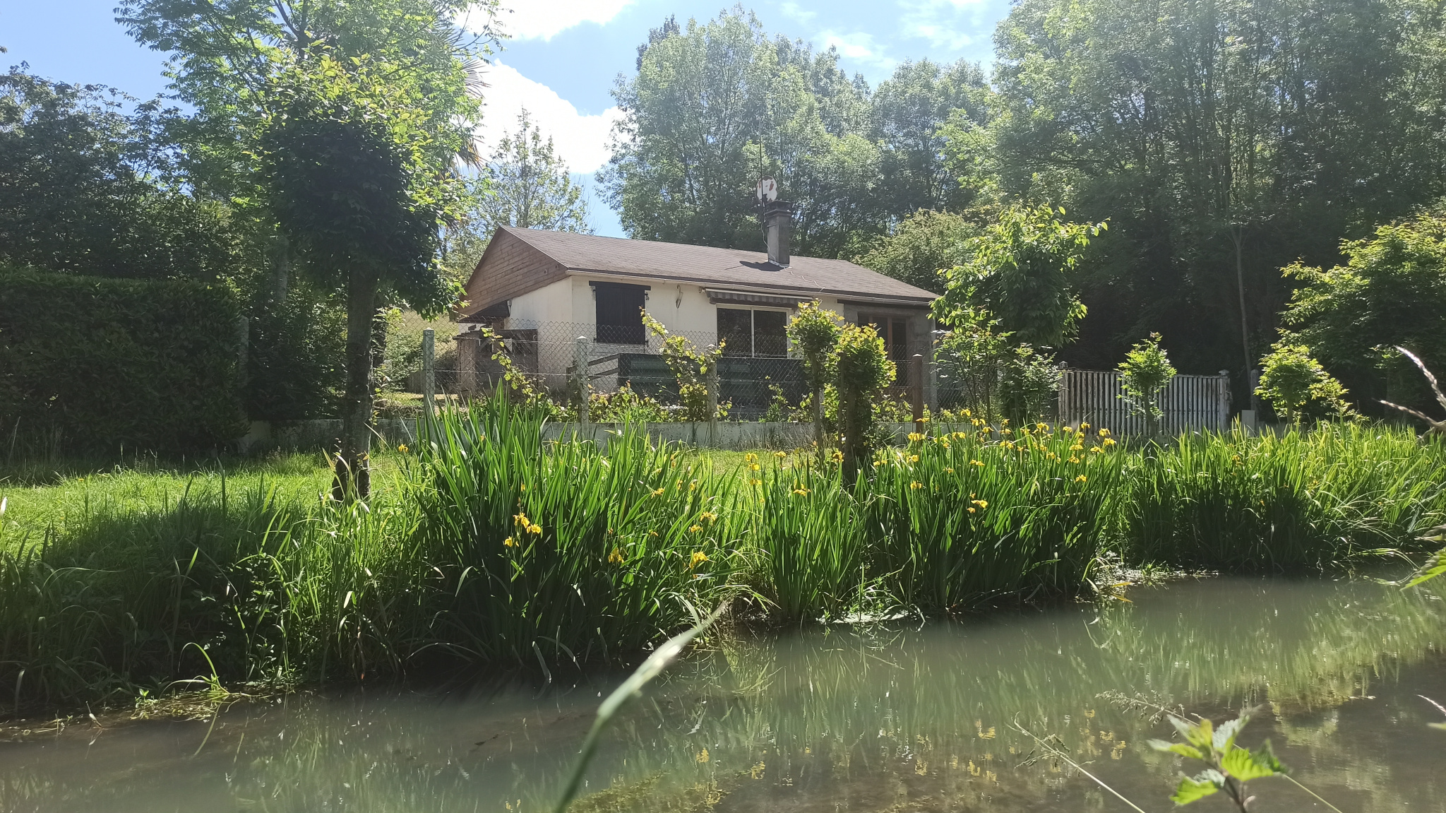 vente Maison avec vue sur rivière sur 750m² de terrain