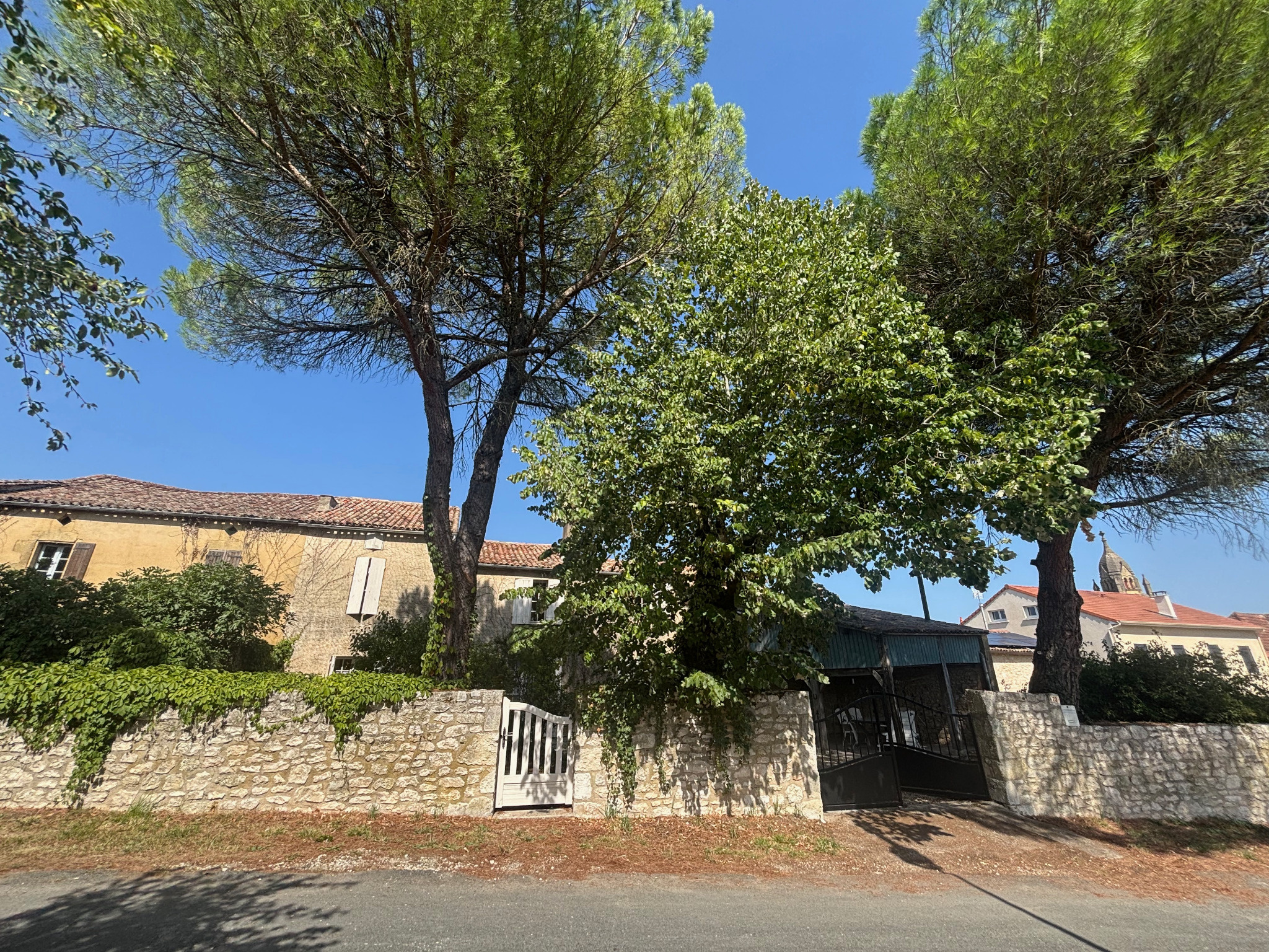 Maison 198m² — Faux