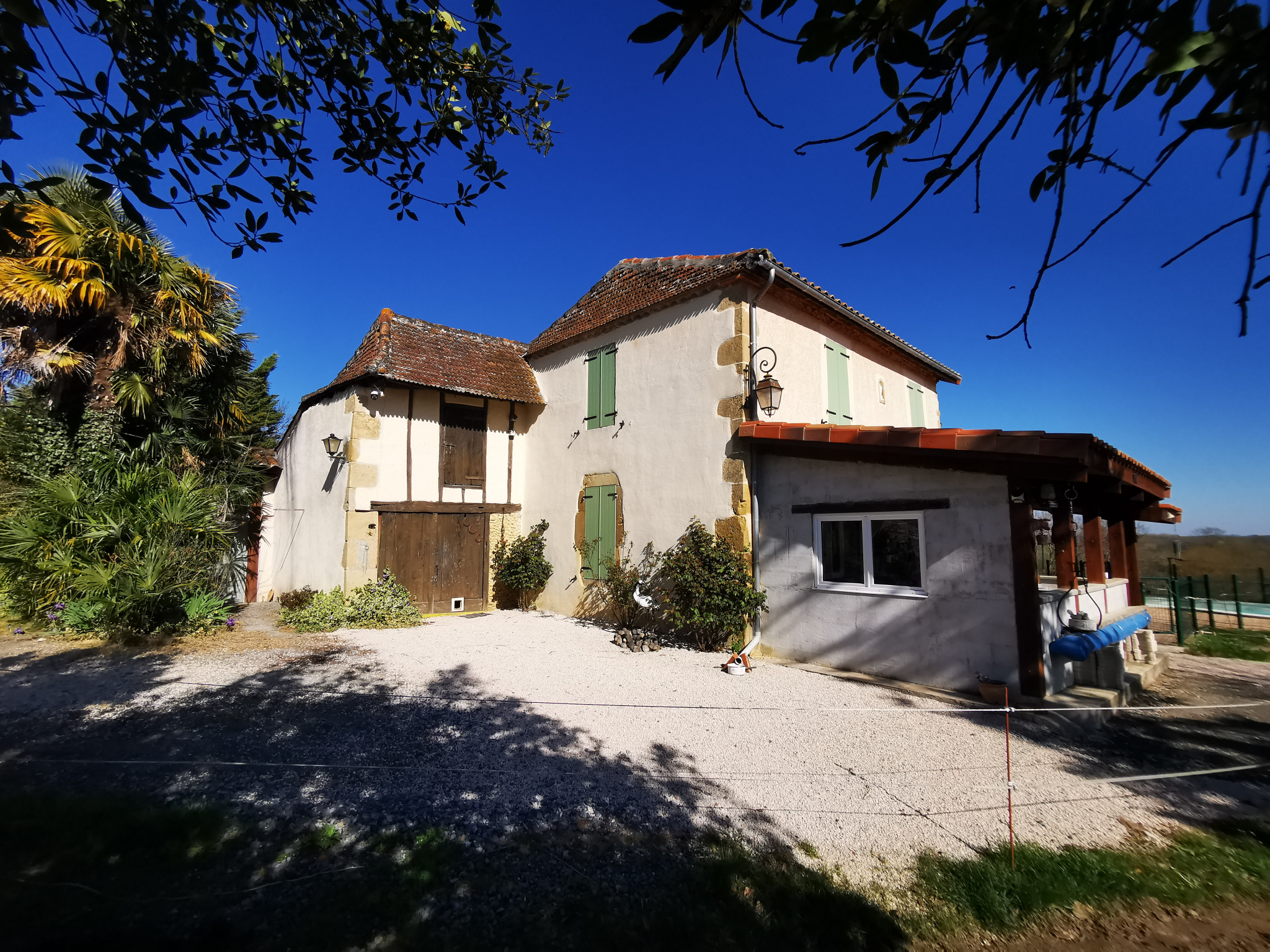 Propriété de 2 maisons avec piscine sur 11ha Armous et Cau (