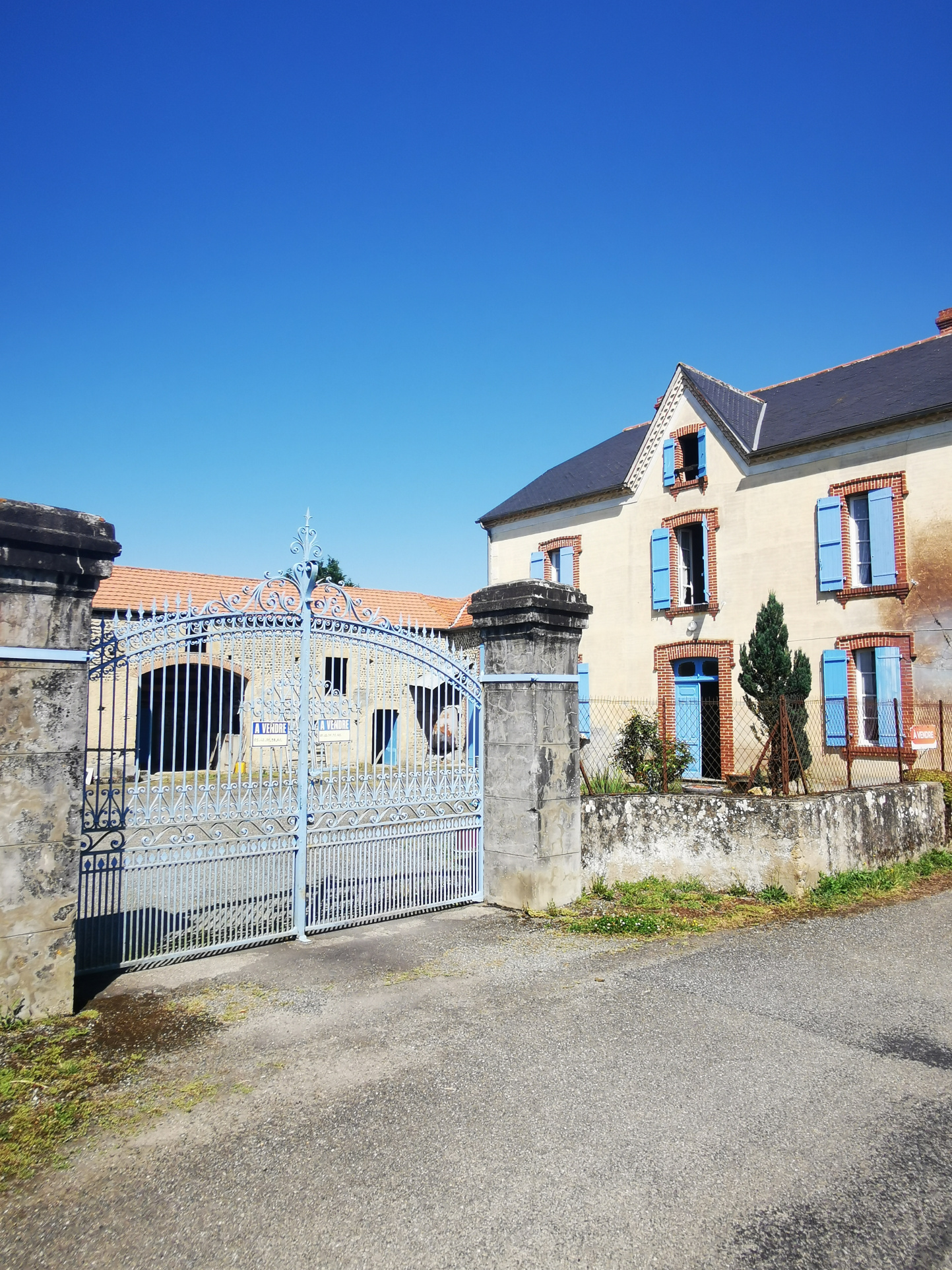 Ferme avec dépendances sur 4492m2