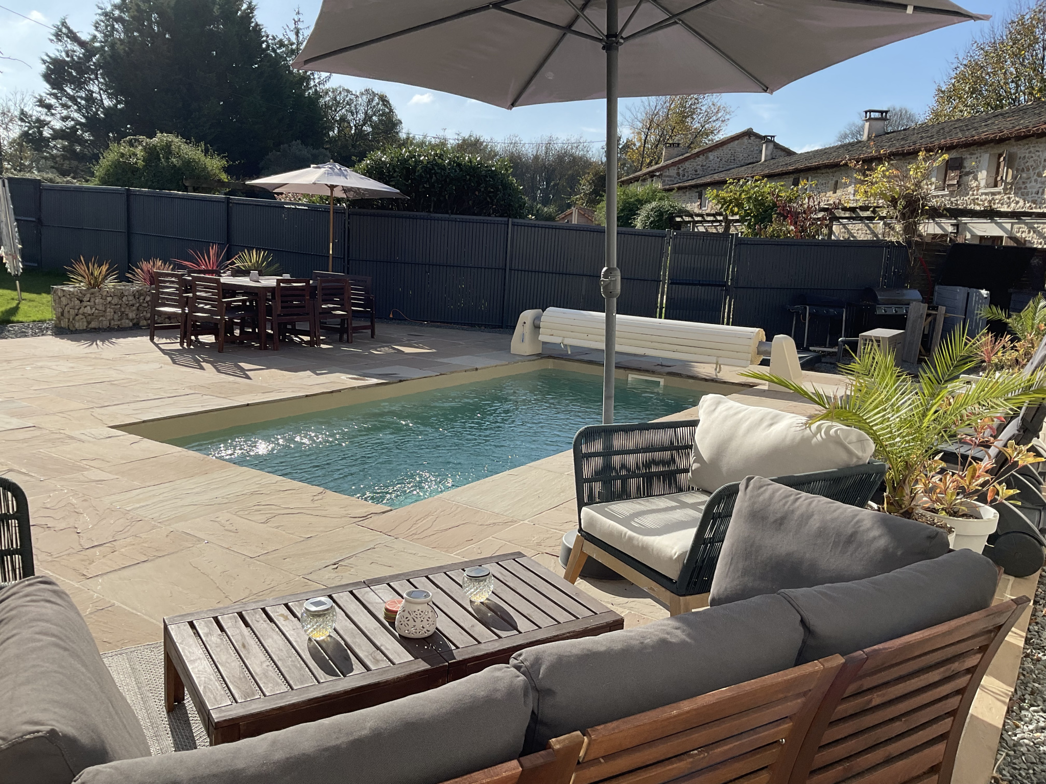 Piscine chauffée maison principale