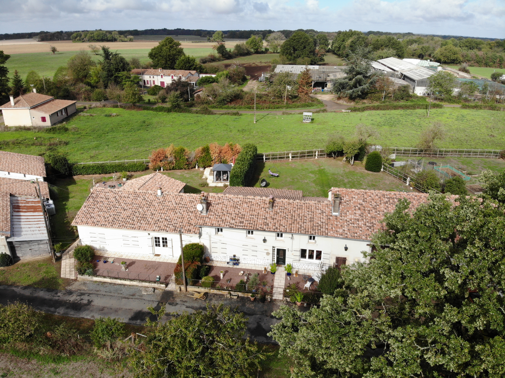 Propriété de caractères, 7 Chambres, Gîte, granges et 2,63 H
