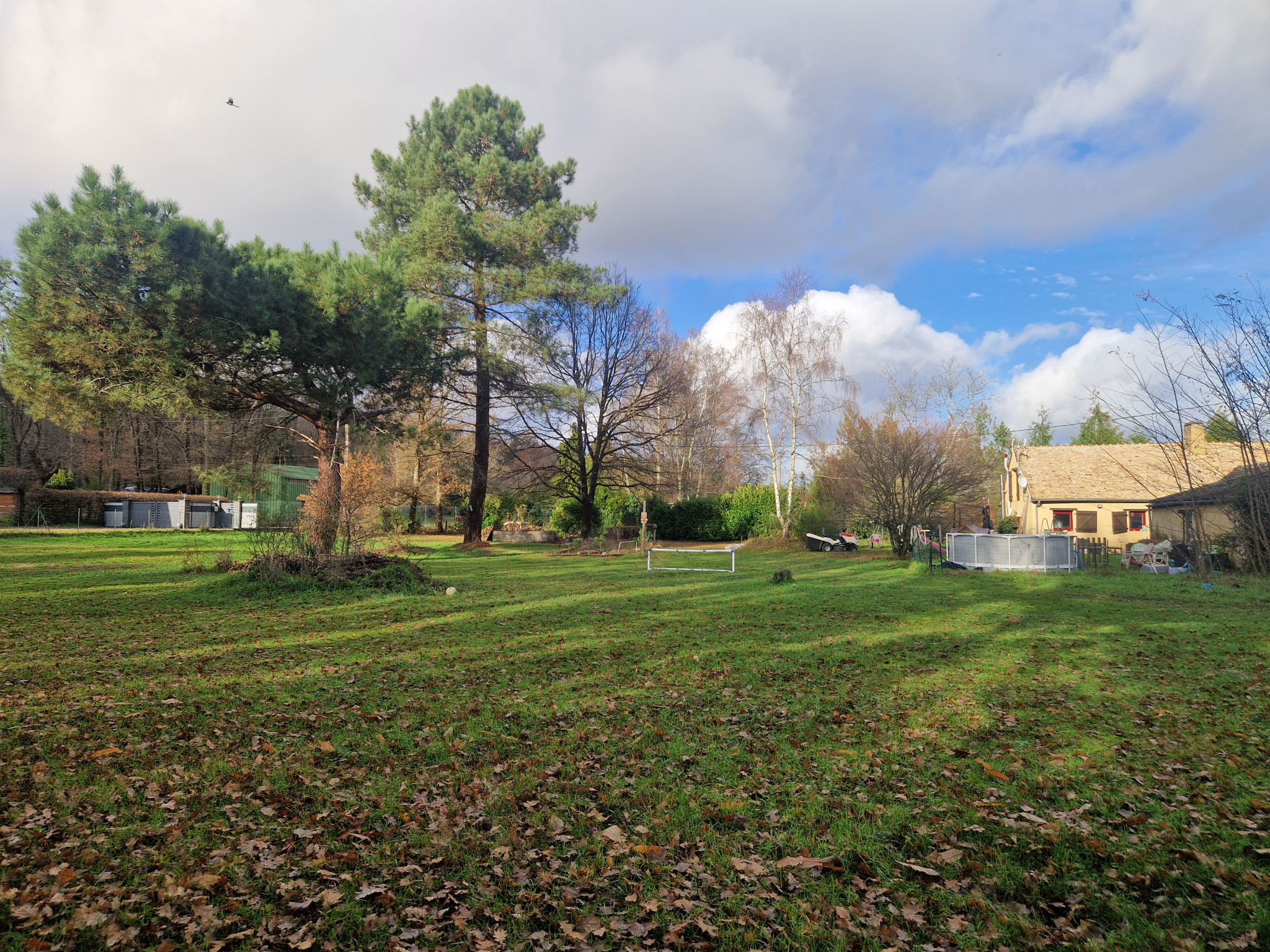 Renovation a continuer sur fermette avec grand terrain